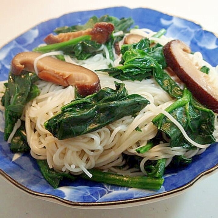 ほうれん草と椎茸の素麺チャンプルー